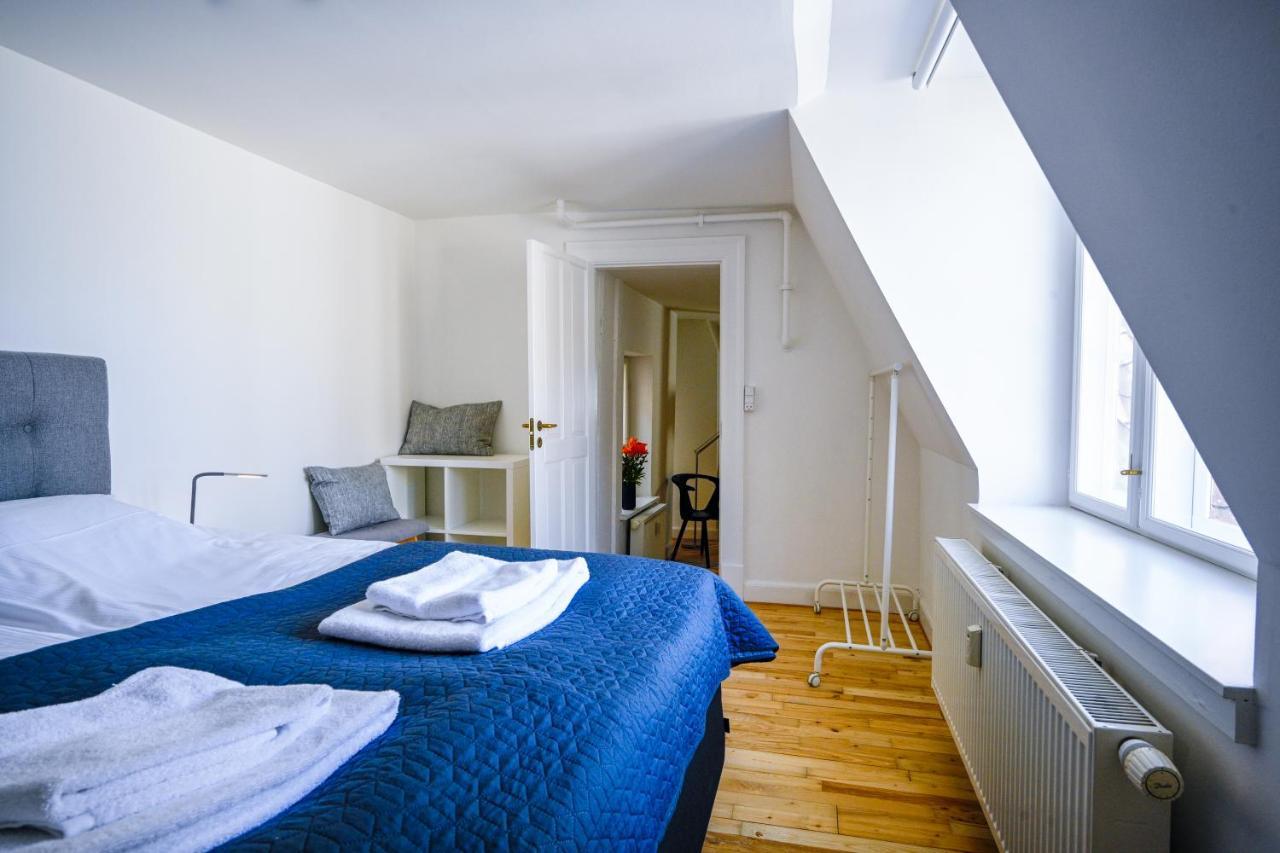 Sanders Central - Dreamy Three-bedroom In The Middle Of It All Apartment *